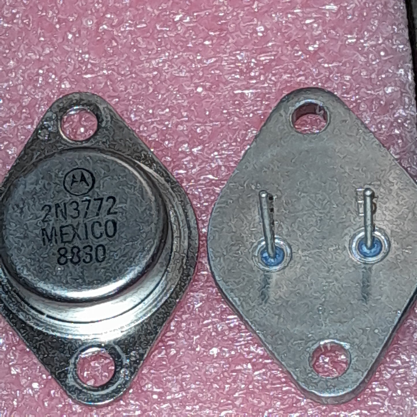 2N3772 robust NPN bipolar junction transistor (NOS)