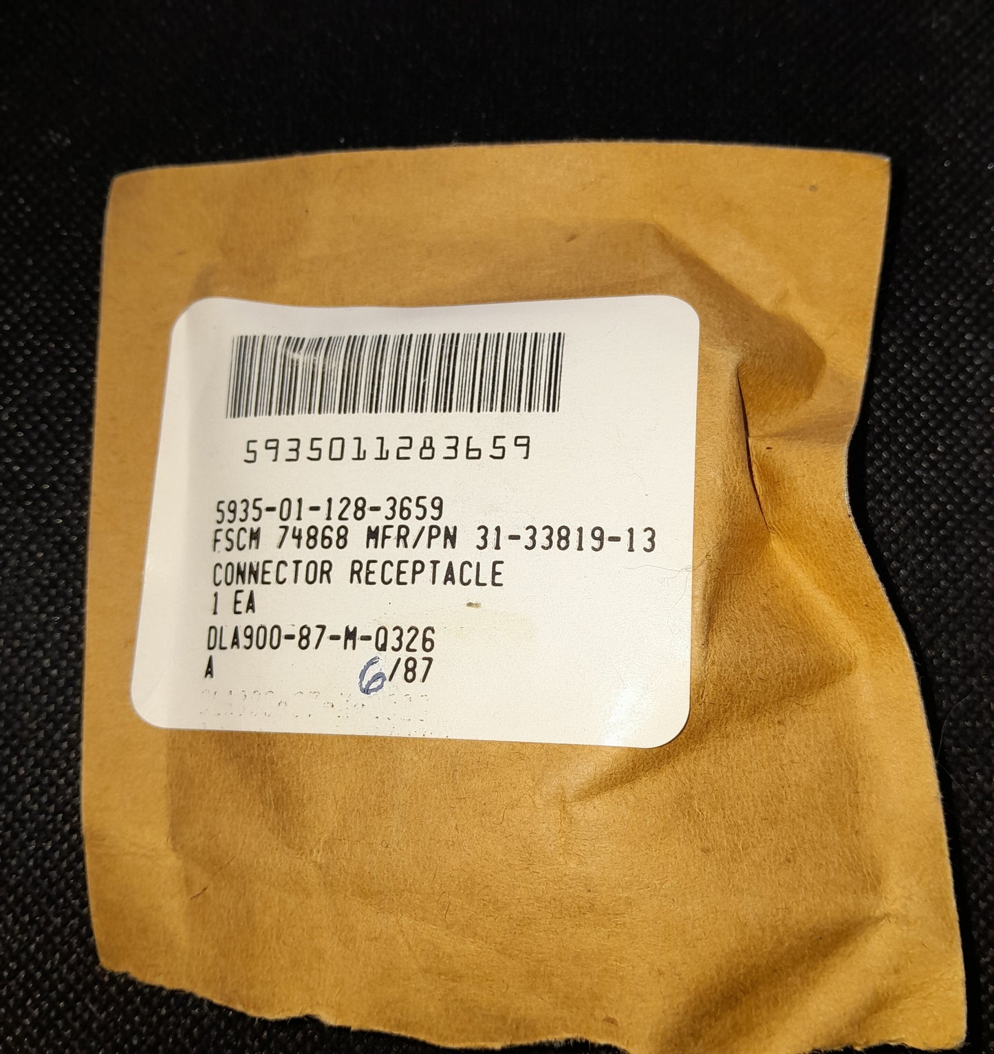 electrical fitting (5935-01-128-3657)(NOS)