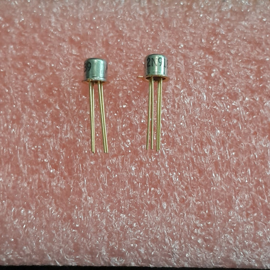 2N918 silicon NPN bipolar junction transistor
