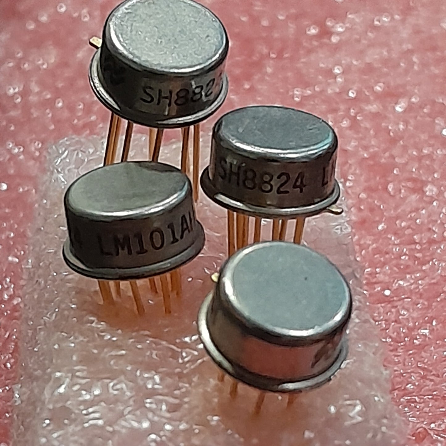 LM101AH from Texas Instruments operational amplifier 8-pin TO-99 metal-can package.