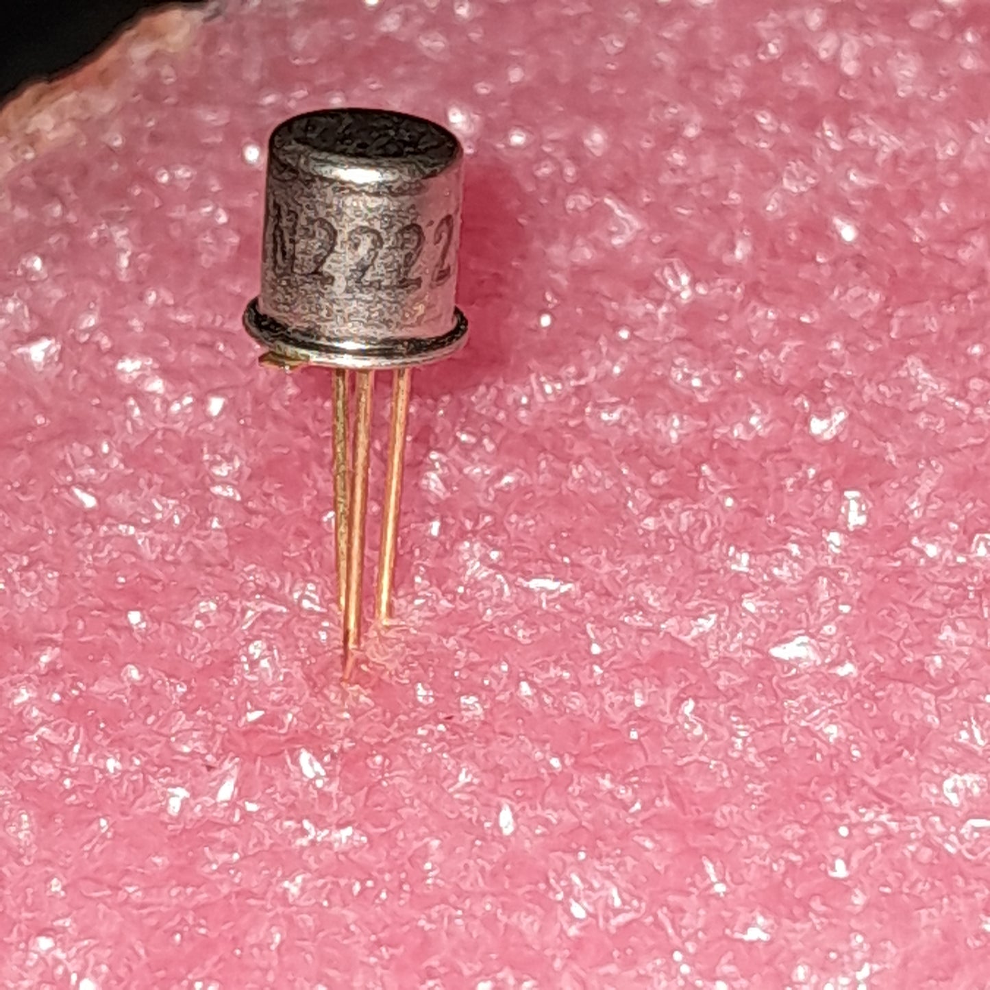 2N2222A versatile silicon NPN transistor