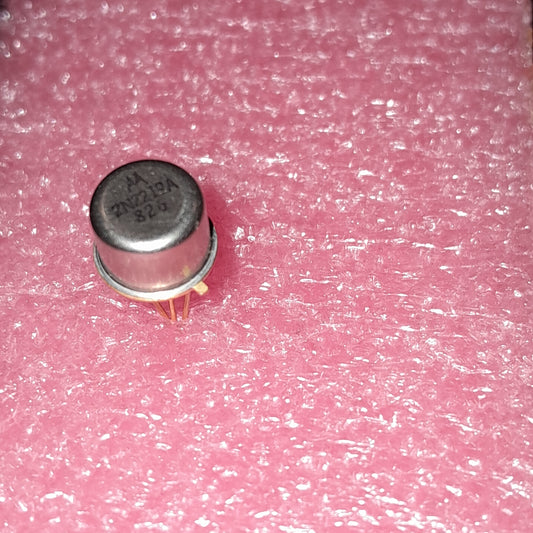 Motorola 2N2219A high-performance NPN silicon transistor (gold leads)