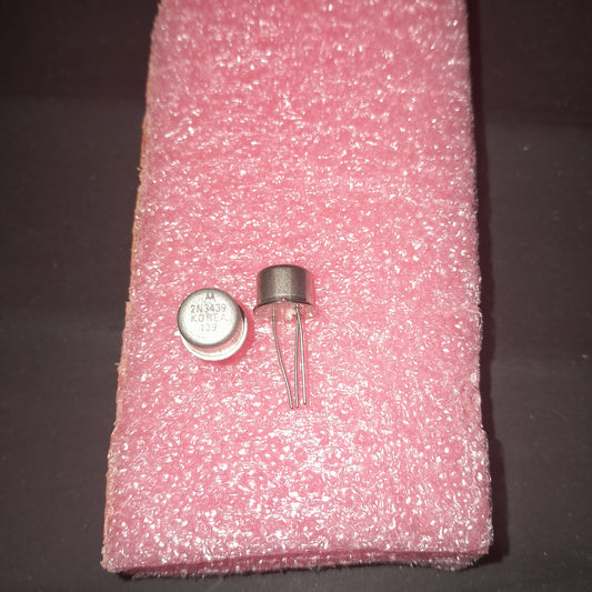 Motorola 2N3439 high-voltage NPN silicon epitaxial planar transistor (silver lead)