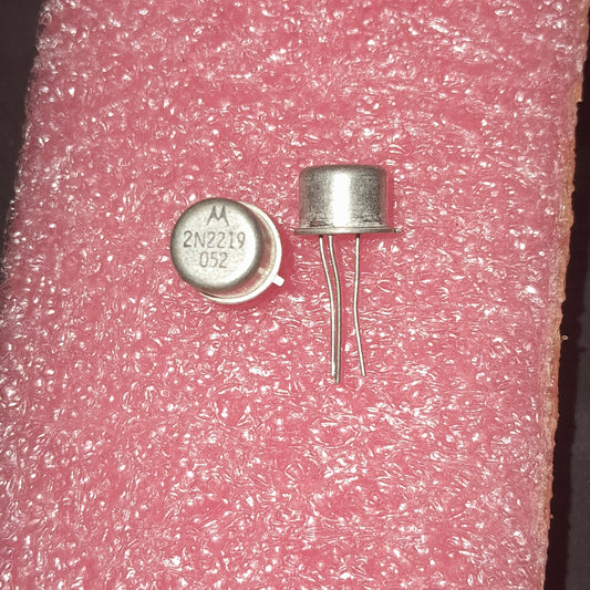Motorola 2N2219 NPN silicon planar epitaxial transistor (silver leads)