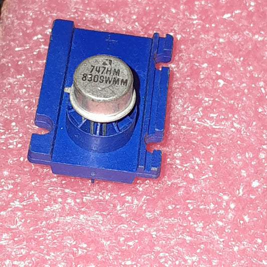 747HM dual operational amplifier (NOS)