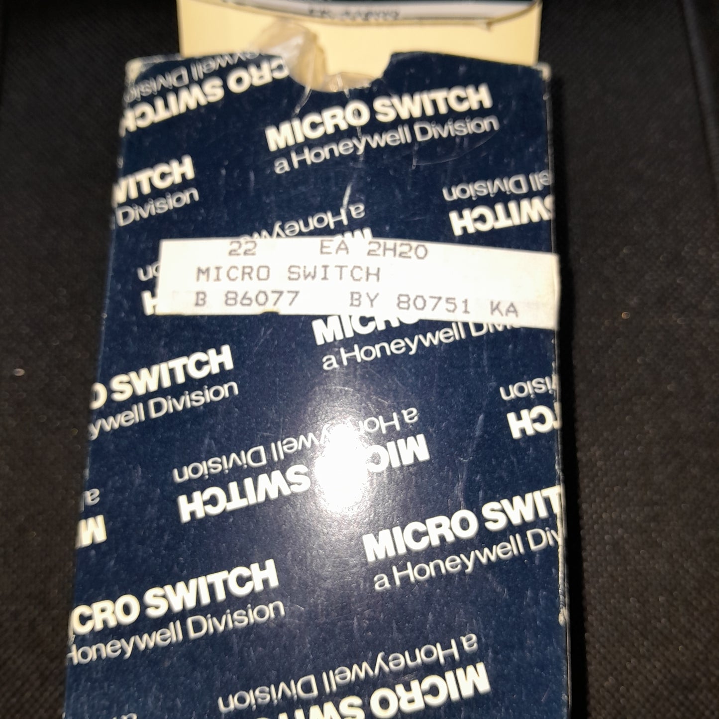2H20 Honeywell's Micro Switch plastic cover. (NOS)