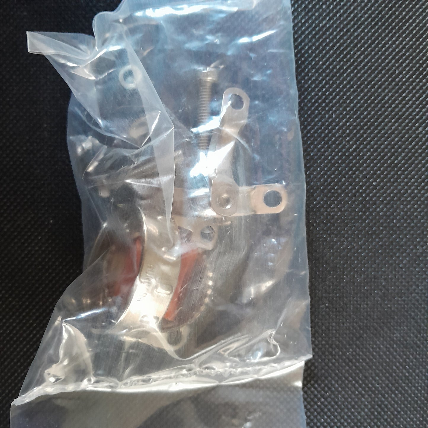 M32750F20-2 (Mil-Spec) loop clamp (NOS)