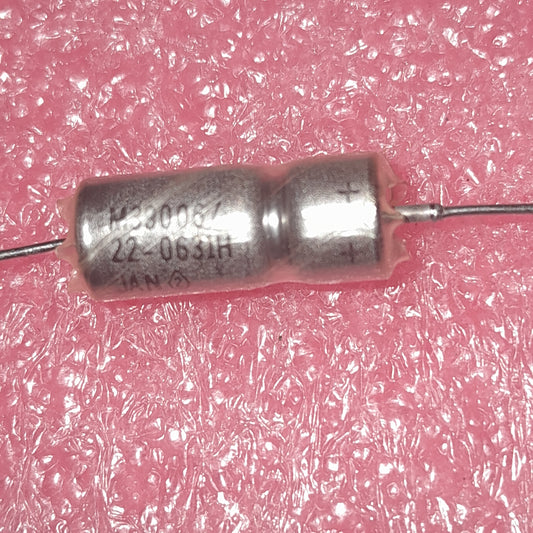 Hermetically sealed, wet tantalum capacitor Mil/Spec JAN M39006/22-0631H. (NOS MIL/SPEC)