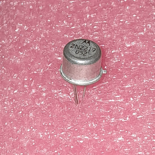 MOTOROLA 2N2219 NPN bipolar junction transistor (NOS)