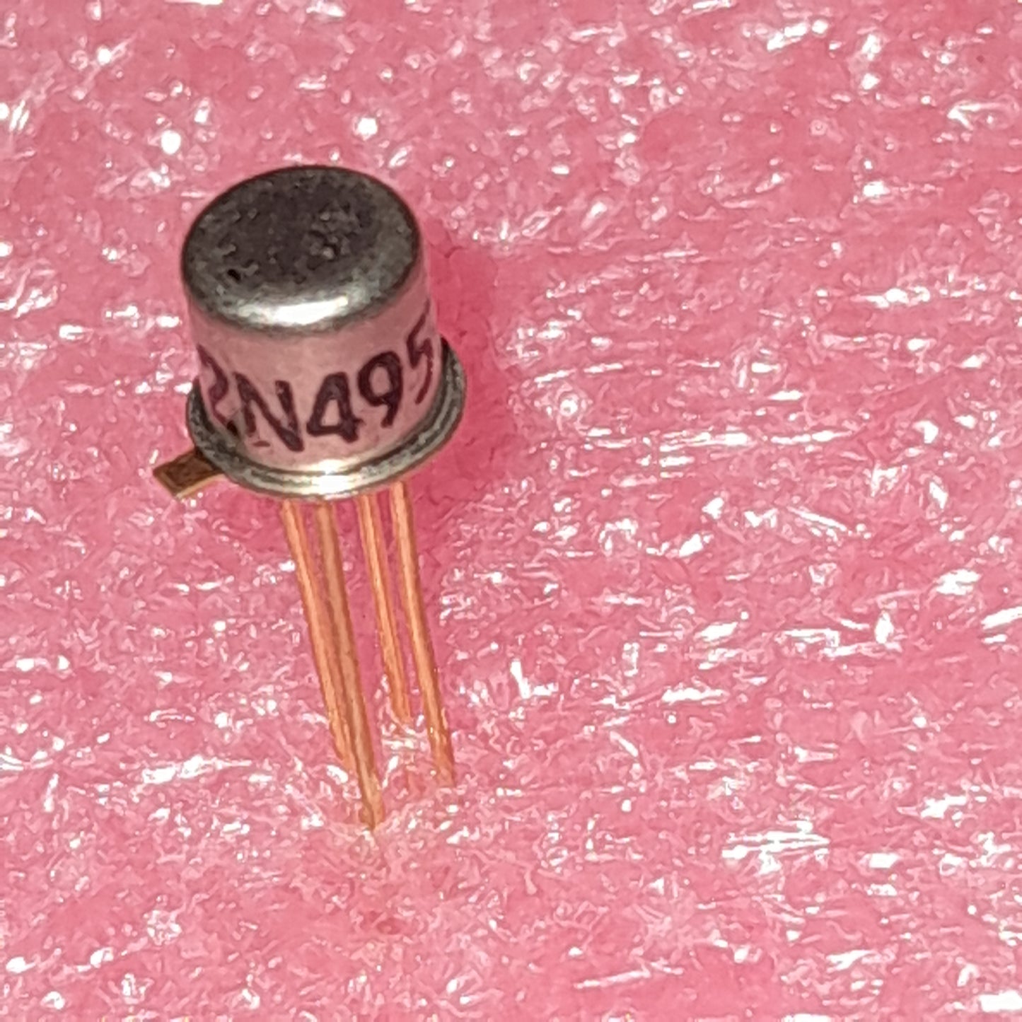 2N4957 is a PNP silicon BJT (NOS GOLD LEADS)