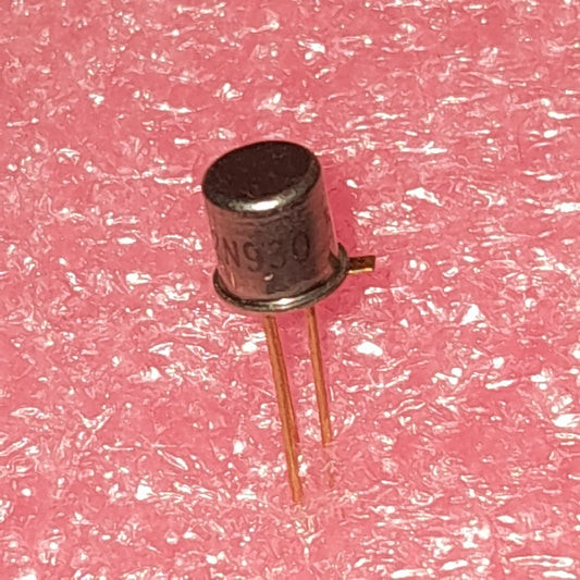 2N930 precision NPN silicon bipolar junction transistor (NOS GOLD LEADS)