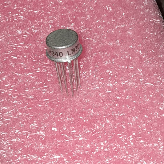 LM304H high-reliability precision negative voltage regulator (NOS)
