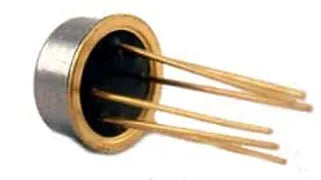 UA107HM vintage operational amplifier integrated circuit (8 PIN GOLD LEADS)