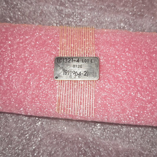 Plessey 8258590 IC vintage ceramic dual in-line package (DIP) integrated circuit