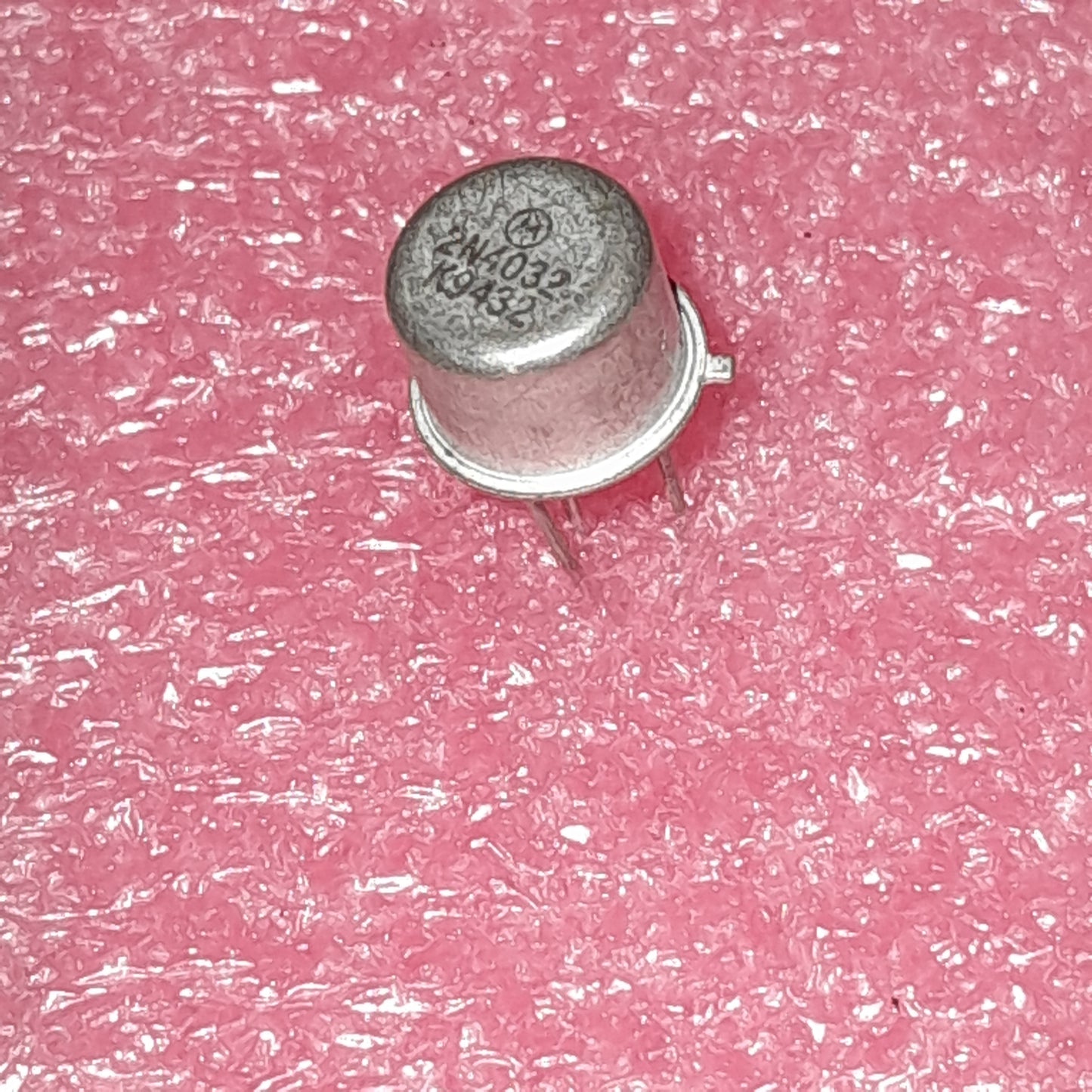 2N4932 is a PNP bipolar junction transistor (BJT) (NOS)